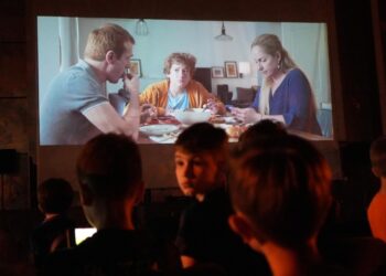 Филмот „Avec l’amour” вечерва во „Кино на отворено” во Кисела Вода