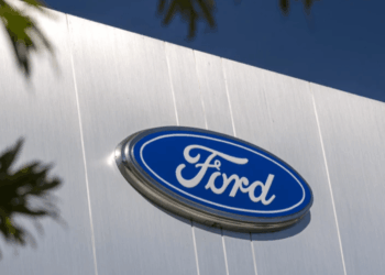 Форд отпушта повеќе од 3.000 работници