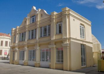 Кино Манаки