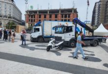 propadna kamion vo fontanata na ploshtadot Makedonija