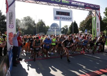 Трчај Бе: Професионалци и рекреативци ја трчаа Битола која се развива во спортска туристичка дестинација