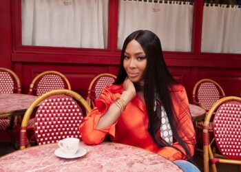 Наоми Кембел главна ѕвезда на есенската кампања на H&M