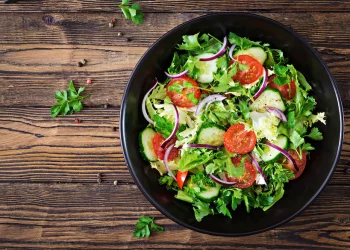 Храна што можете да ја јадете за вечера а вишокот килограми нема да се вратат