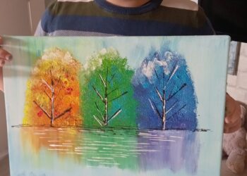 Уметноста појака од аутизмот. Изложба на деветгодишниот Филип со дела кои ќе ве остават без зборови