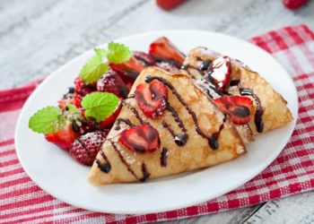 Колку јајца се потребни во смесата за палачинки? Запомнете го ова и никогаш нема да погрешите, а секој пат ќе испаднат совршени!