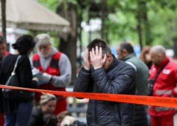 Во Србија е прогласена тридневна жалост поради трагедијата во училиштето