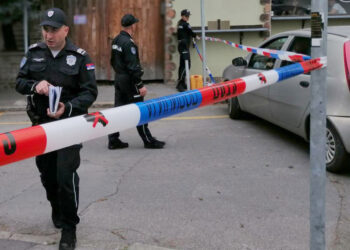 Уапсен таткото на момчето кое пукаше во училиштето во Врачар