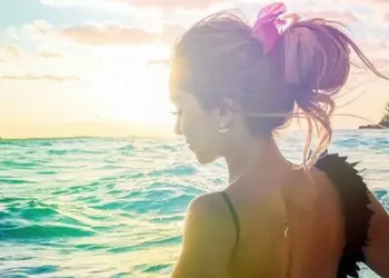 Како се однесуваат хороскопските знаци на плажа: Додека едни уживаат во сенка, други не излегуваат од вода