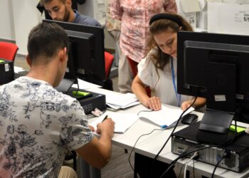 Шпаркасе Банка АД Скопје започна со делење на картичките за субвенциониран студентски оброк