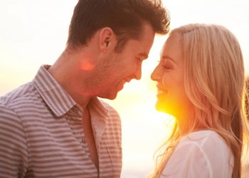 Љубовна експлозија во ноември: Овие 4 хороскопски знаци подобро да се подготват за лавина од емоции, ќе биде напнато!