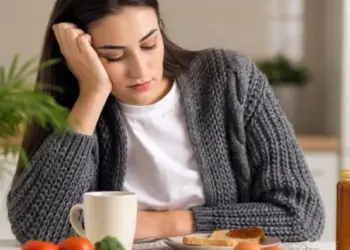 Зошто ни се спие после оброк? Постои јасно објаснување