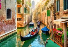 Од април 2024 година, Венеција го тестира воведувањето на дневни билети за градот Венеција