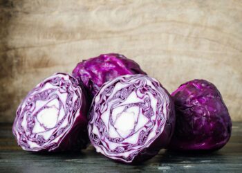 Црвена зелка