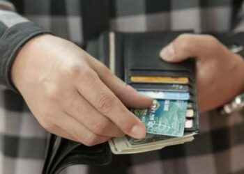 Трошење пари