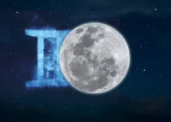 Месечина во Близнаци