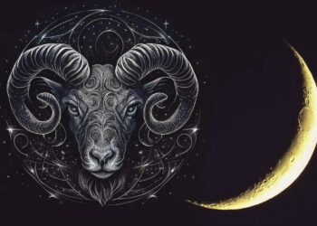 Млада месечина во Овен