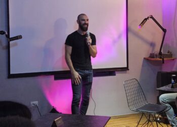 Зоран Донев - Живот крај гробишта