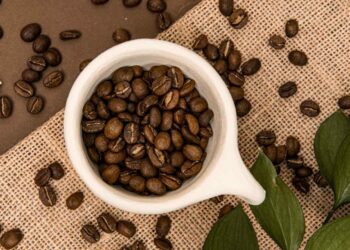 потекло на кафето