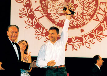 Гала златна премиера за 30 години од класикот „Пред дождот“ на Манчевски