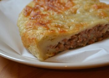 Бурек со месо