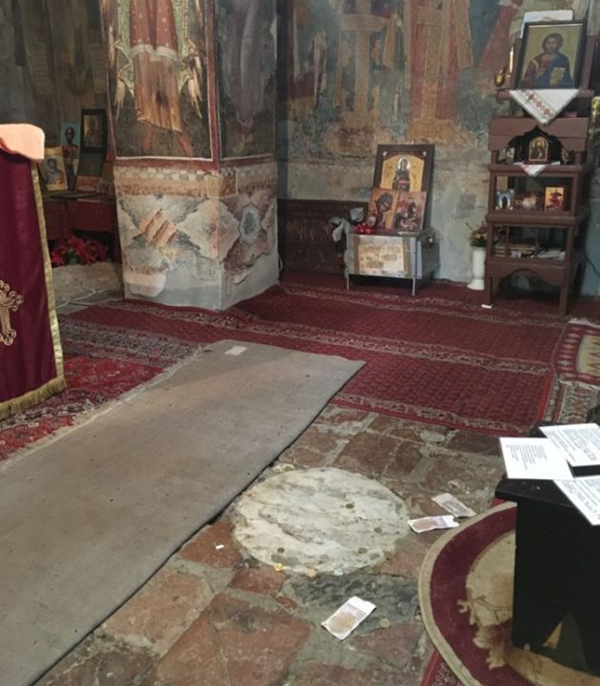CHudotvorniot kamen vo manastirot Sveti Nikita na Skopska TSrna Gora
