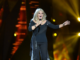 Почина легендарната пејачка Бони Тајлер, гласот на „Total Eclipse of the Heart“